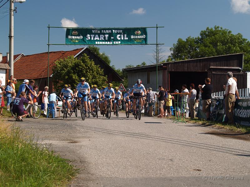 2007-06-23_Farm_Tour_Hlubocec_064.jpg